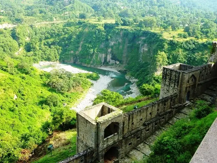 Kangra-Fort-in-Dhramshala-rstours