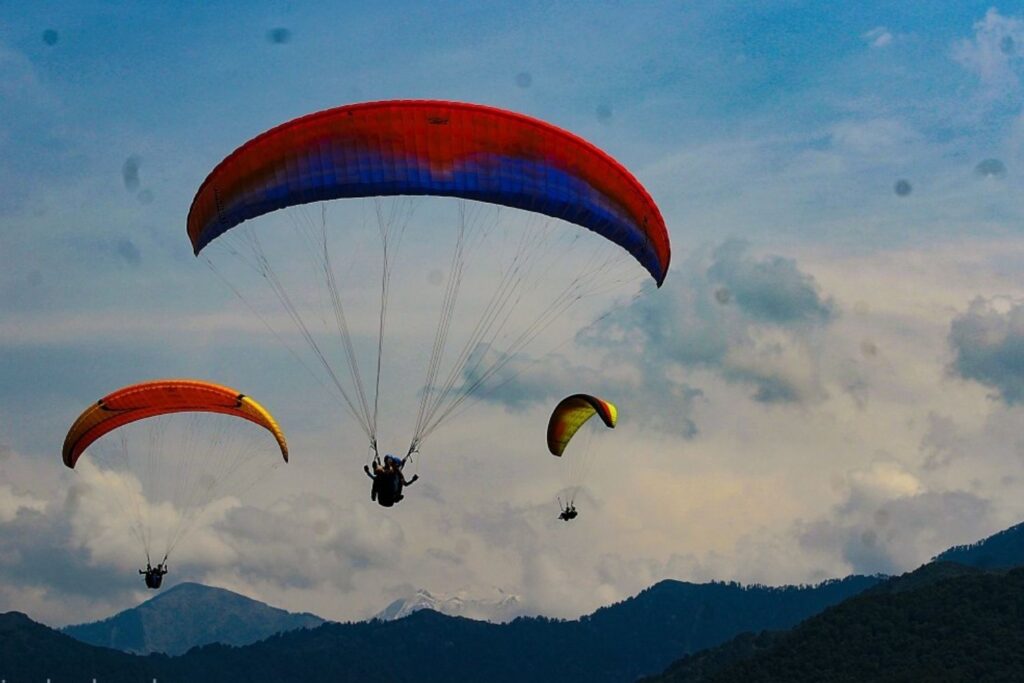 tourism-paragliding-in-kalimpong-rsindia